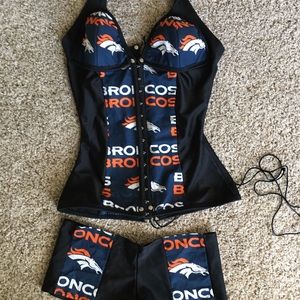Corset and short set Broncos